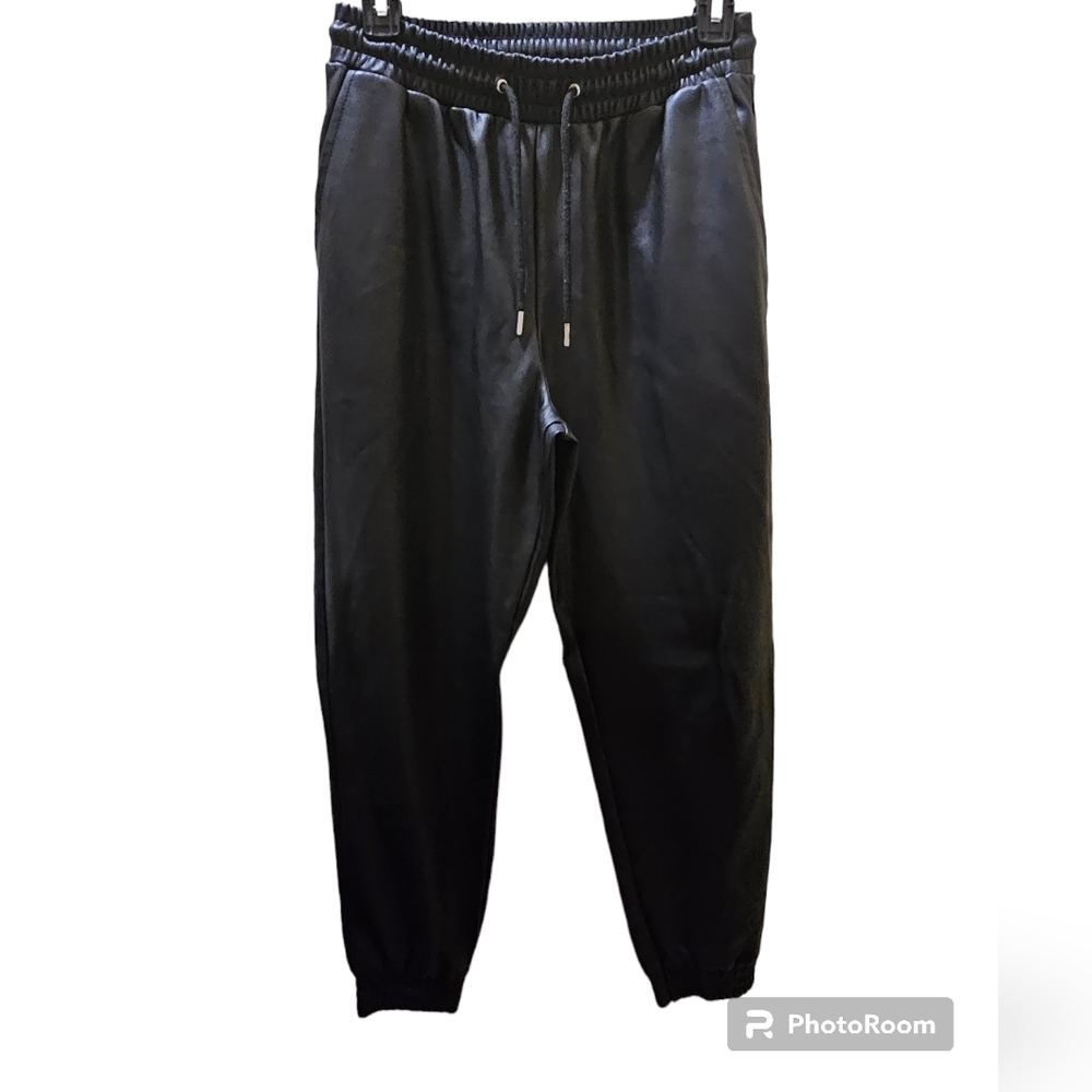 Joggers free with bundle